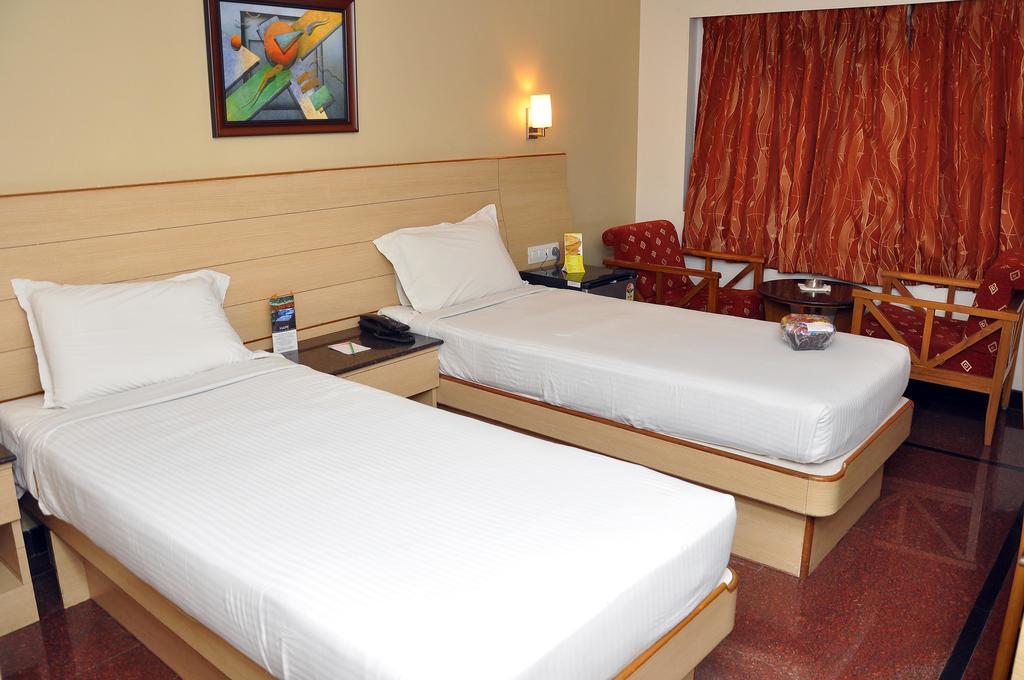 Hotel Malles Manotaa