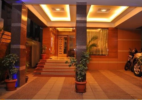 Malles Manotaa Hotel Chennai