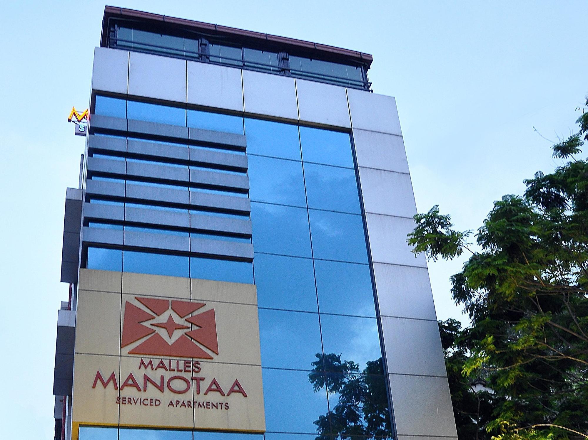 Hotel Malles Manotaa